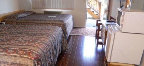 Lazy Bear Lodge Cranbrook Exterior foto